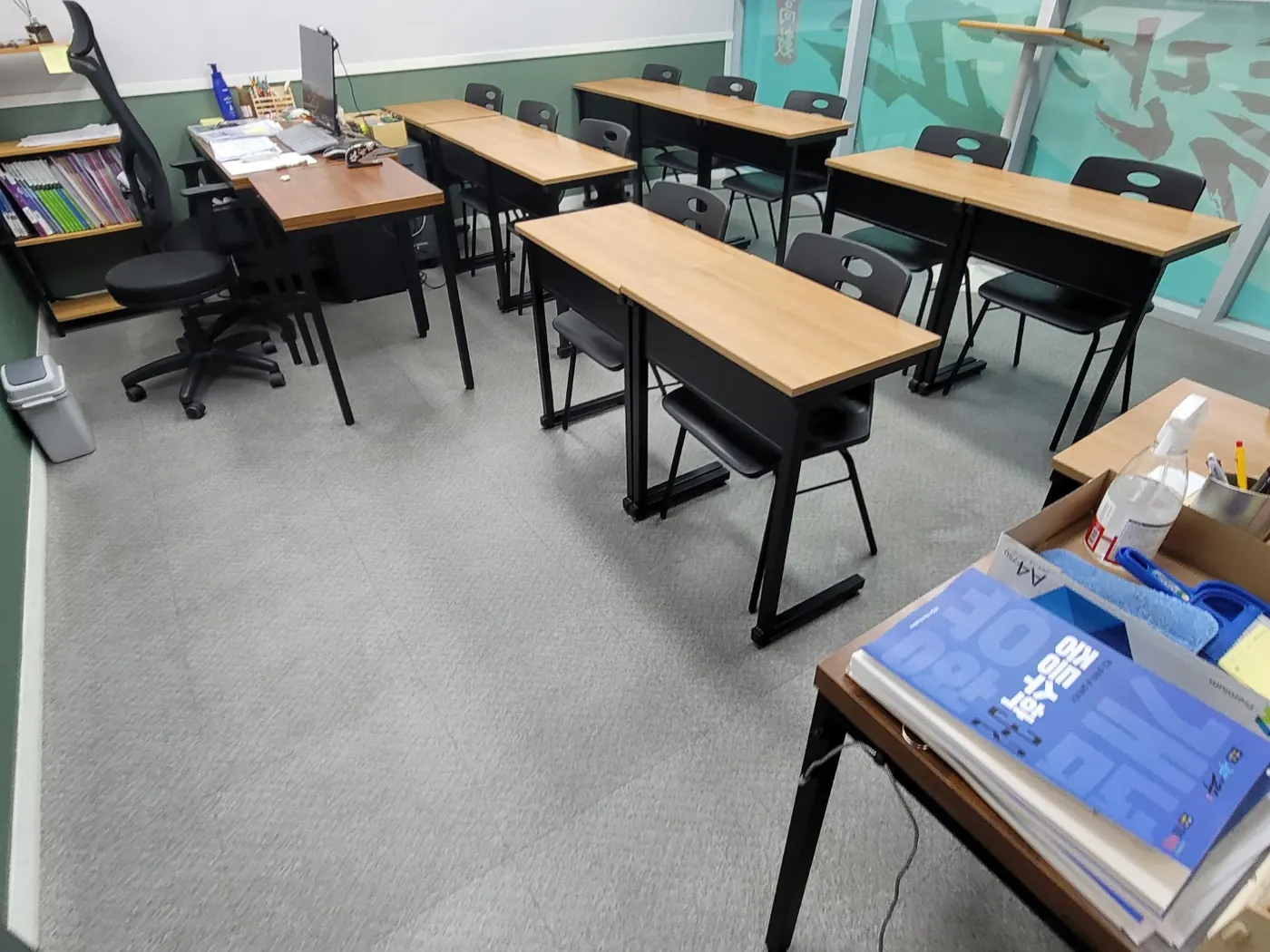 태평로3가 학원청소 시공 현장 — 강의실 마감