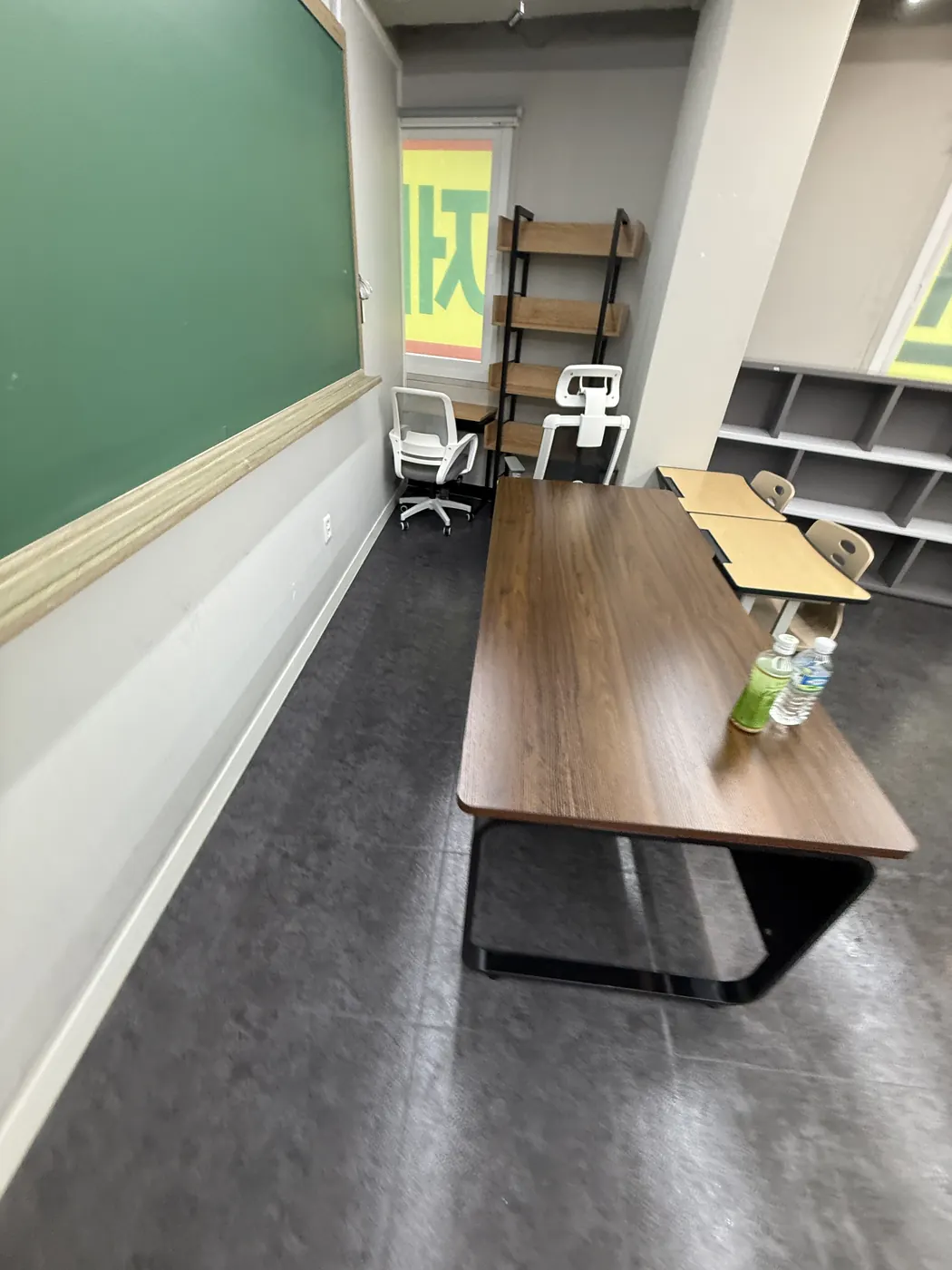 감삼동 학원청소 시공 현장 — 강의실 마감