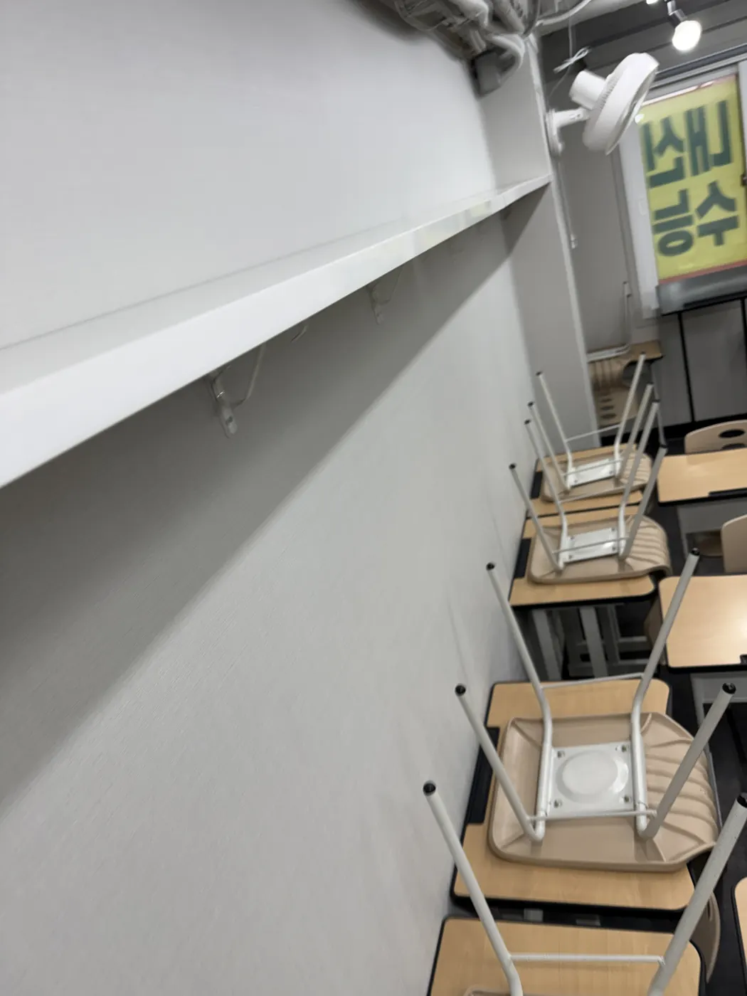 복도 바닥 관리 — 사월동 학원청소 현장