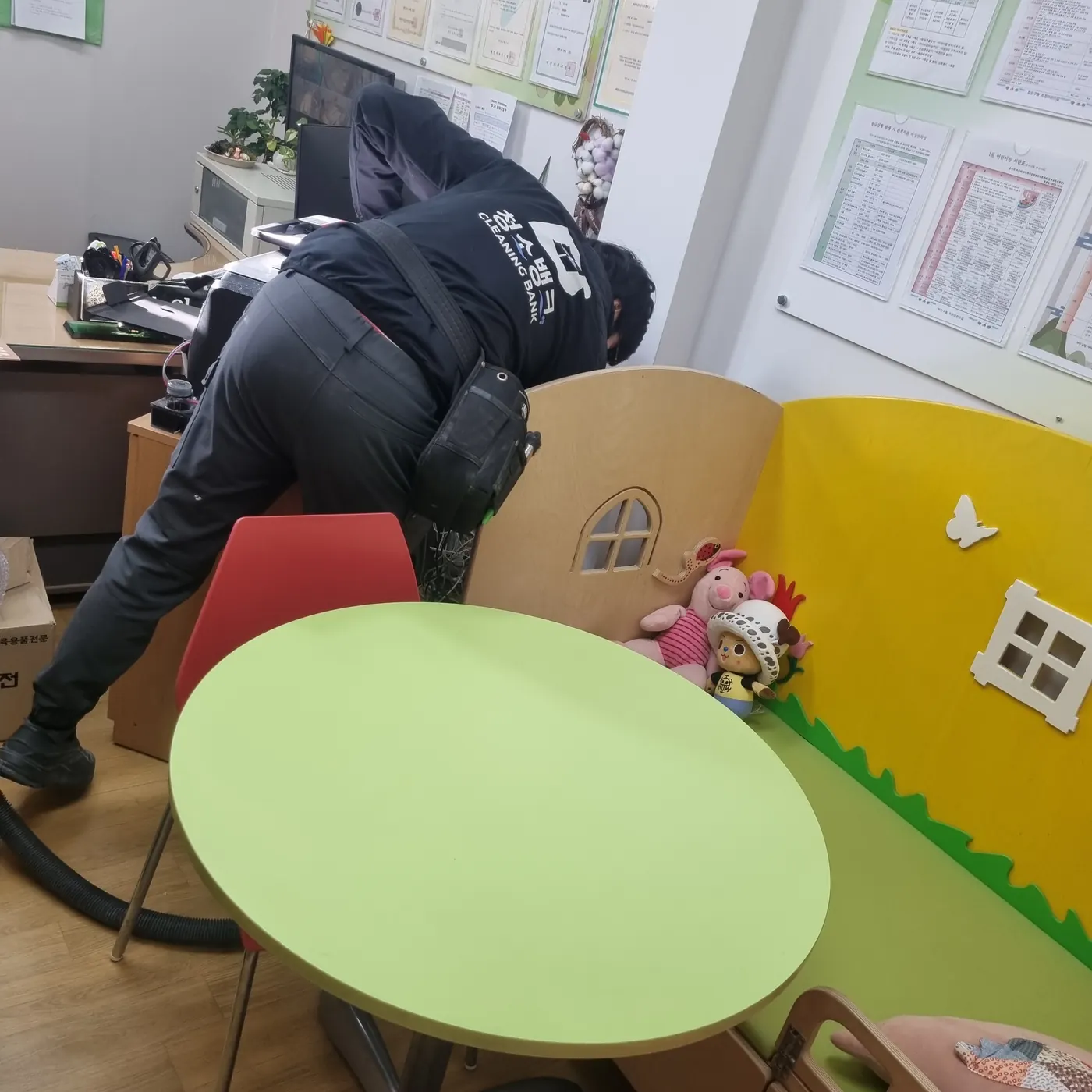 남구 어린이집청소 시공 현장 — 보육실 정리