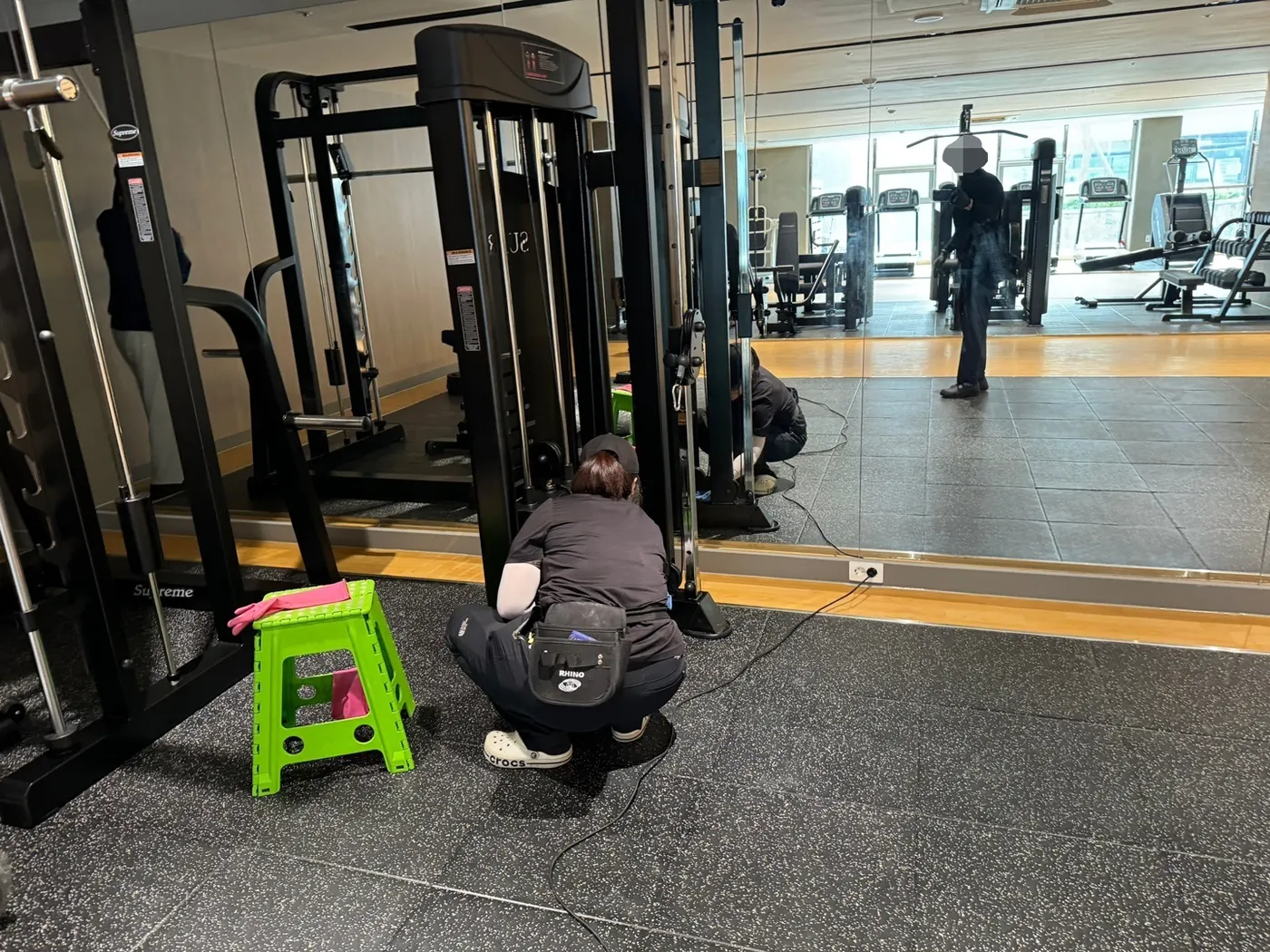 도동 헬스장청소 시공 현장 — 운동기구 관리