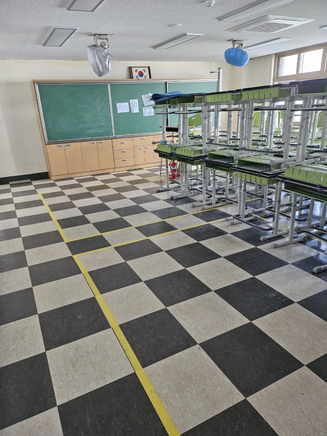 남성로 학교청소 시공 현장 — 교실 마감