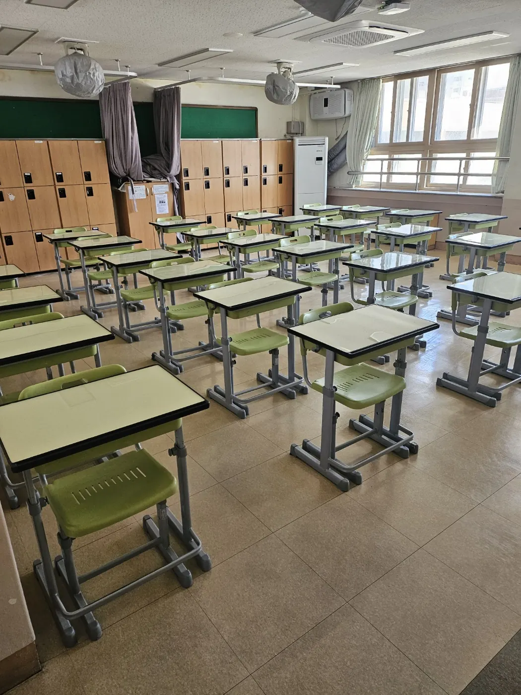 화원읍 학교청소 시공 현장 — 교실 정리