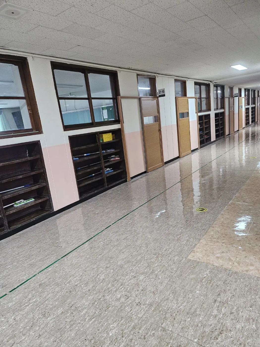 달서구 학교청소 시공 현장 — 복도 관리
