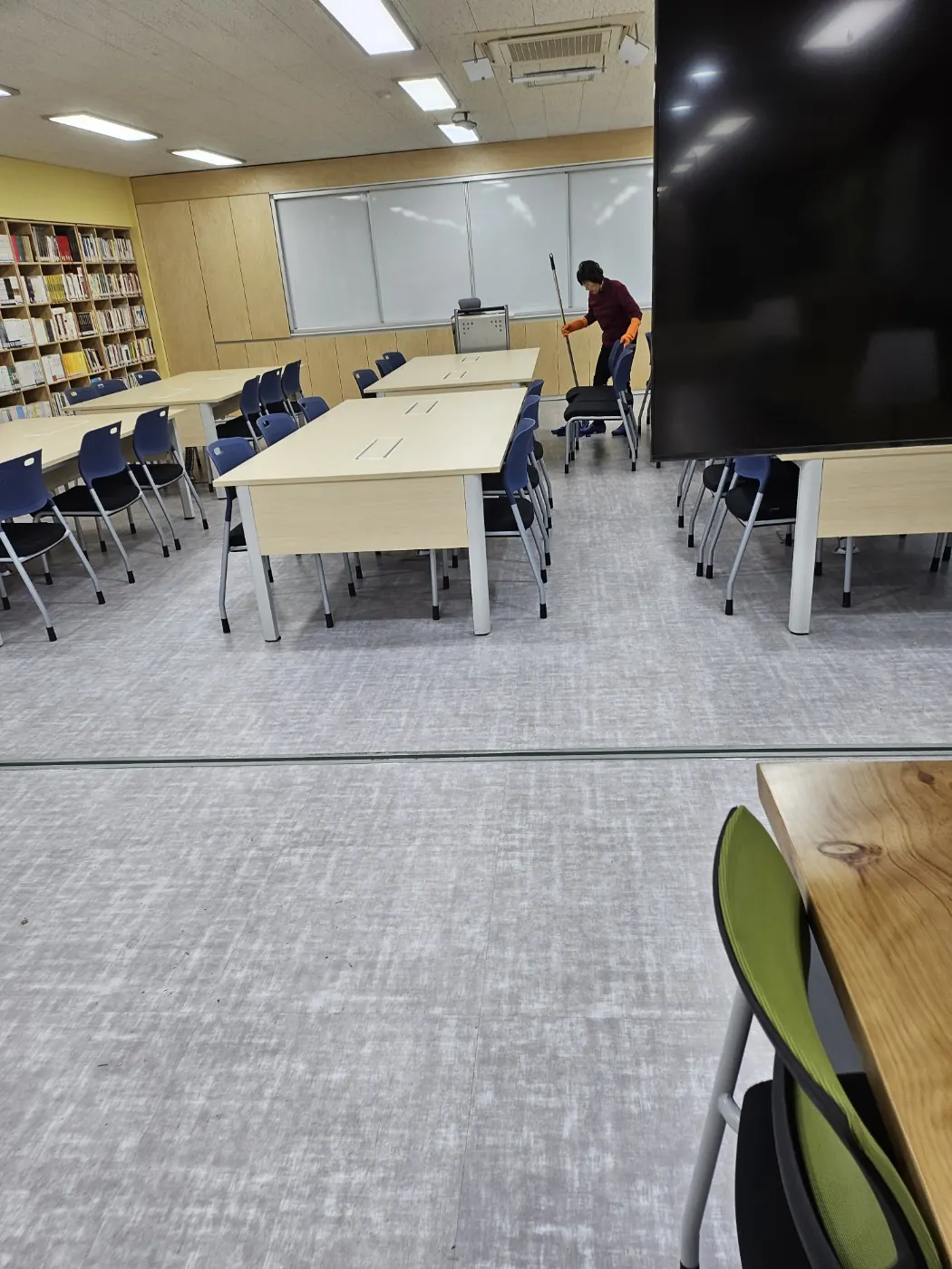 도서관 정리 — 대구광역시 학교청소 현장