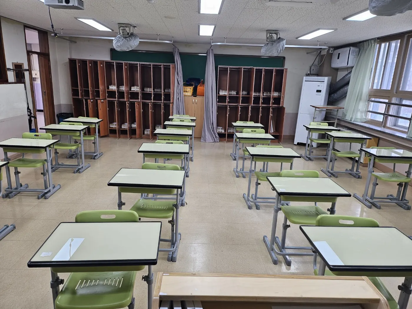 특별실 작업 — 서구 학교청소 현장
